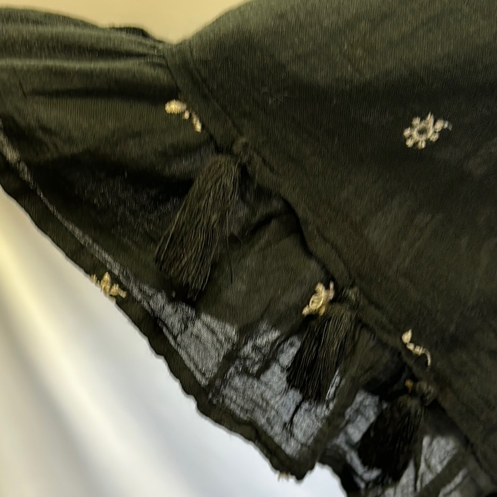 American Eagle Outfitters Black and Cream Embellished 3/4 Sleeve Blouse - Picture 7 of 9